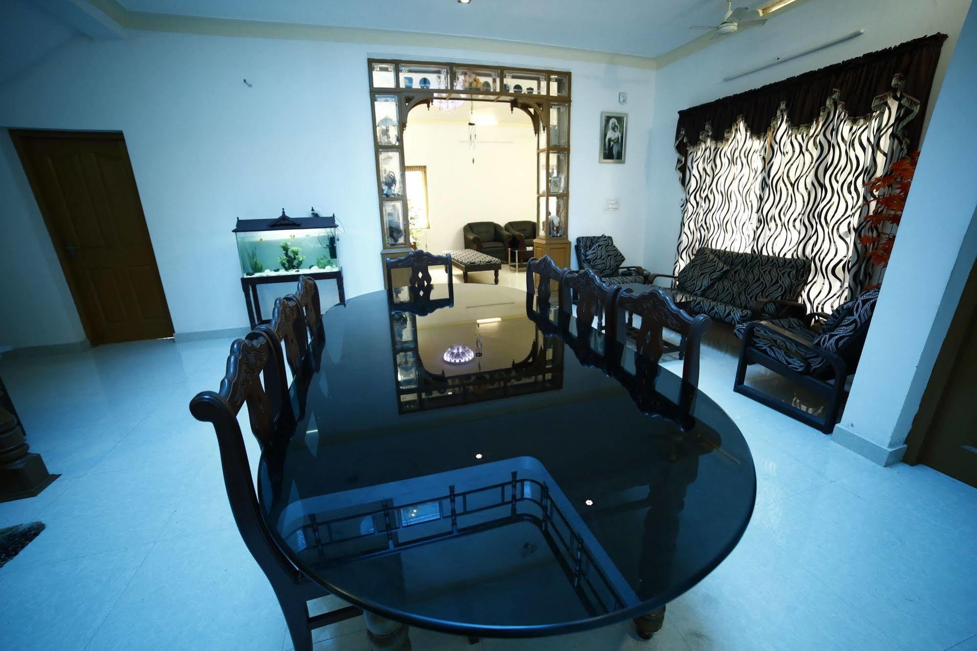 Kochi Cochin Cove Homestay מראה חיצוני תמונה